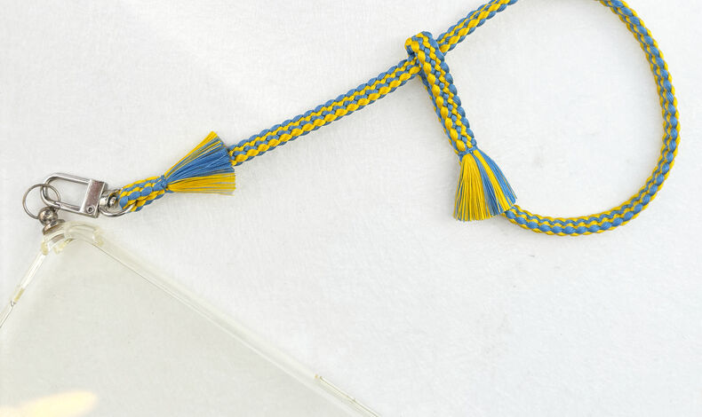 画像3321：Bracelet de smartphone aux couleurs ukrainiennes